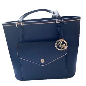 MICHAEL KORS SAFFIANO FRAME MD PKT MF LEATHER TOTE BAG In NAVY